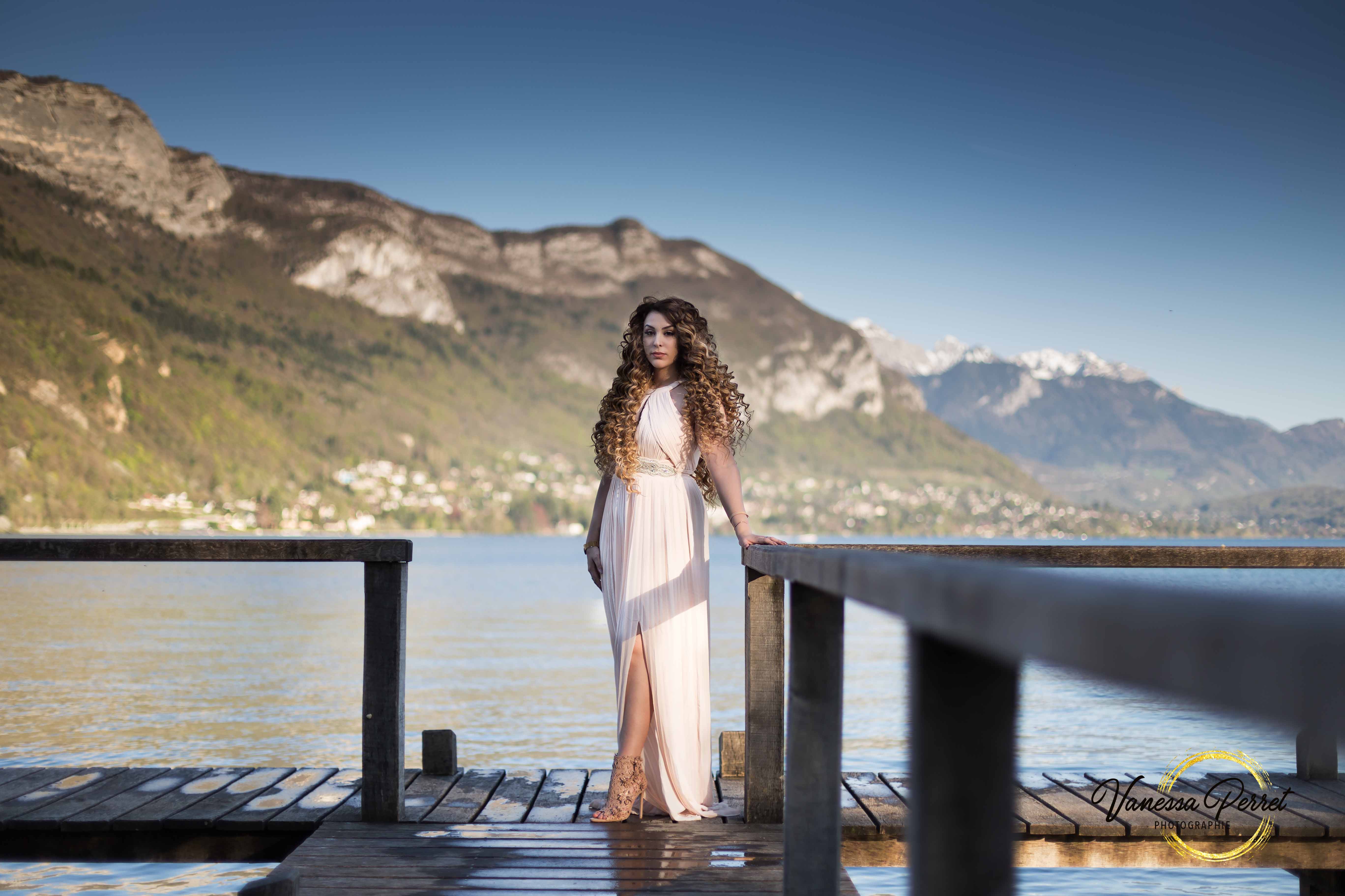 Séance portrait au bord du lac d’Annecy